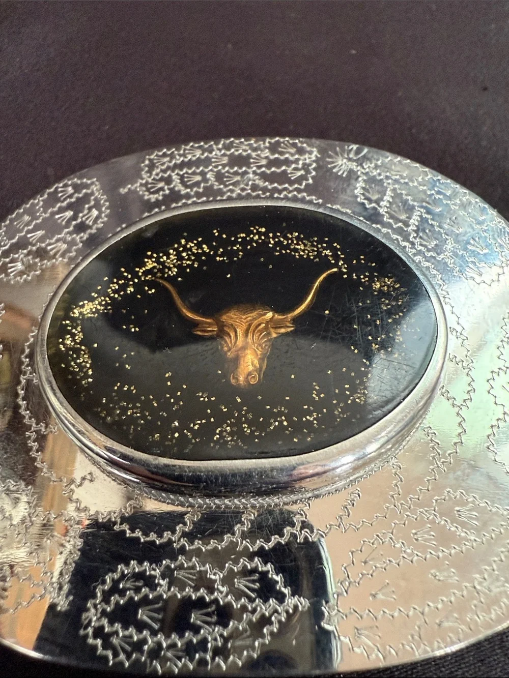 Vintage western buckle plate belt buckle with resin bull inlay and cactus